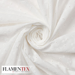 Tejido de batista bordada.