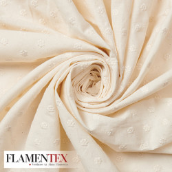 Tejido de batista bordada.