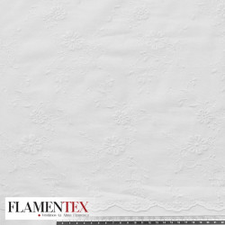 Tejido de batista bordada.