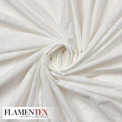 Tejido de batista bordada.