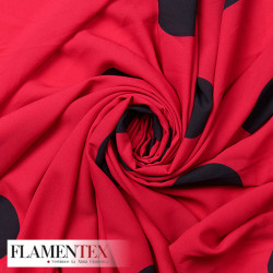 Tejido tipo georgette. Estampado de lunares de 7,50 cm.