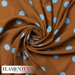 Tejido tipo georgette. Estampado de lunares de 2,00 cm.