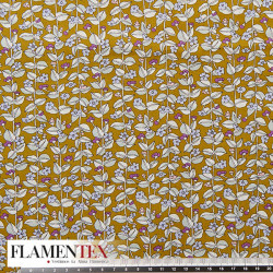 Tejido de popelín de algodón suave estampado con florecitas.