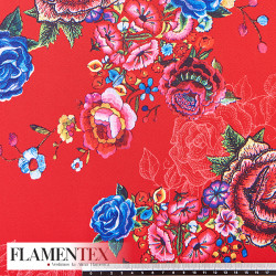 Tejido de raso rígido. Estampado floral.
